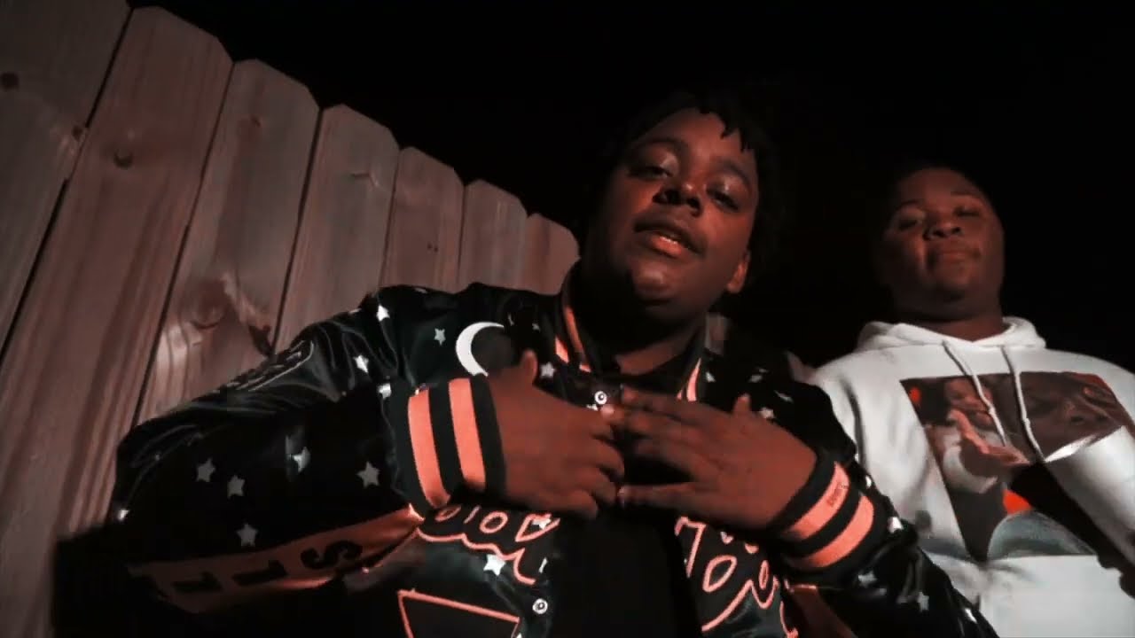 Guarda SURF4L - POLO G FLOW (OFFICIAL VIDEO) su YouTube Guarda SURF4L - POLO G FLOW (OFFICIAL VIDEO) su YouTube