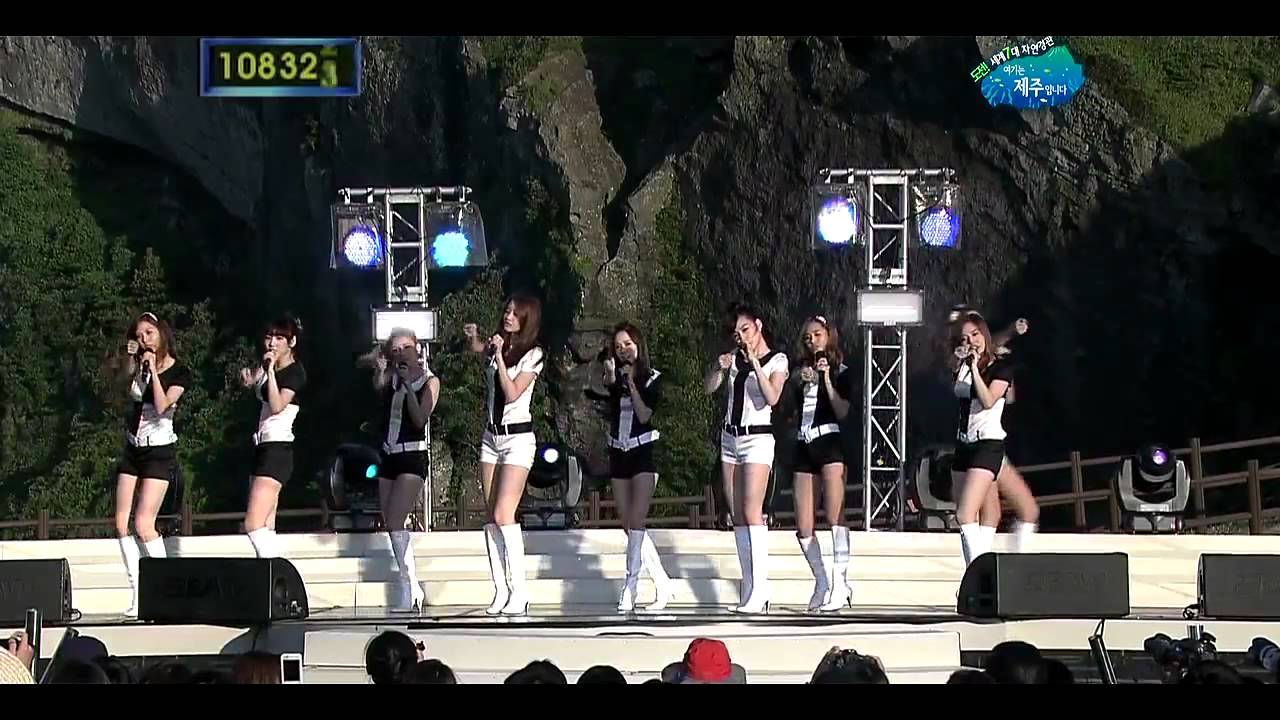 11 07 少女時代 Snsd Hoot Live Hd Youtube