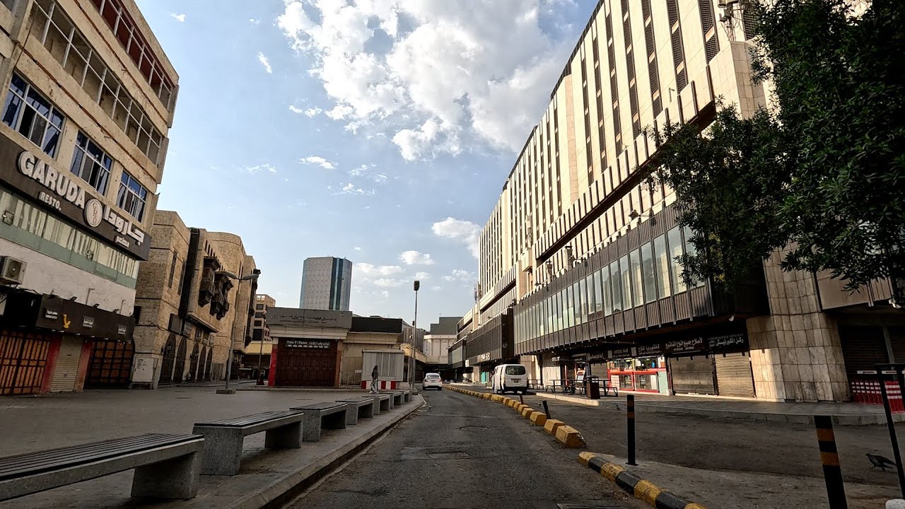 البلد نفق باب البنط مركز الكورنيش بحيرة الأربعين شارع حائل مدينة جدة #جدة #البلد #بحيرة_الأربعين 