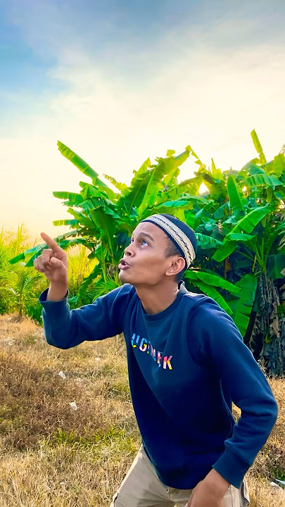 There's a plane asking for money #shortsvideo