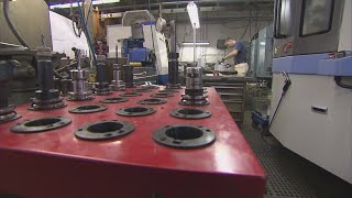 Labor statistics suggest US economy is cooling