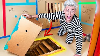 Escape from the Cardboard Prison part 2 screenshot 3