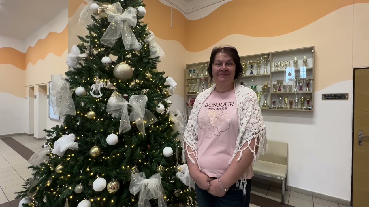 Krabice od bot na naší Bezručce