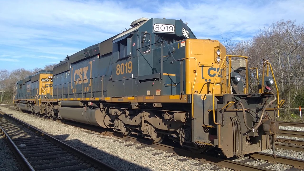 CSX SD402 8019 Ex L&N idling up and down in Monroe Yard 2/8/20. YouTube