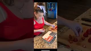 Labor Day Dessert. Labor Day Food. Labor Day BBQ. Easy Poundcake. Easy Desserts. Easy BBQ Desserts.