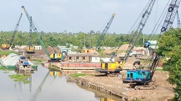 Xà lan chở đá. Xáng dây trên bãi cát làm việc như ngày hội 973 - Thủy Miền Tây