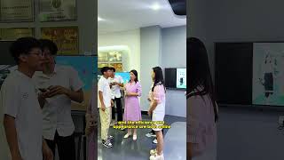 This Smart Board Both Efficiency And Appearance Are Online.