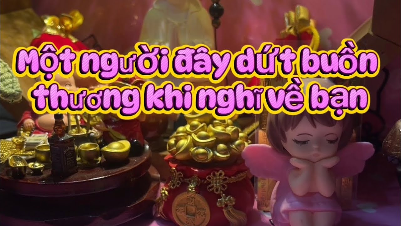 Một người day dứt buồn thương khi nghĩ về bạn