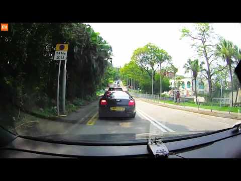 【車Cam直擊】過路途人遭七人車撞上車頭　司機仍踩油行百米不煞掣
