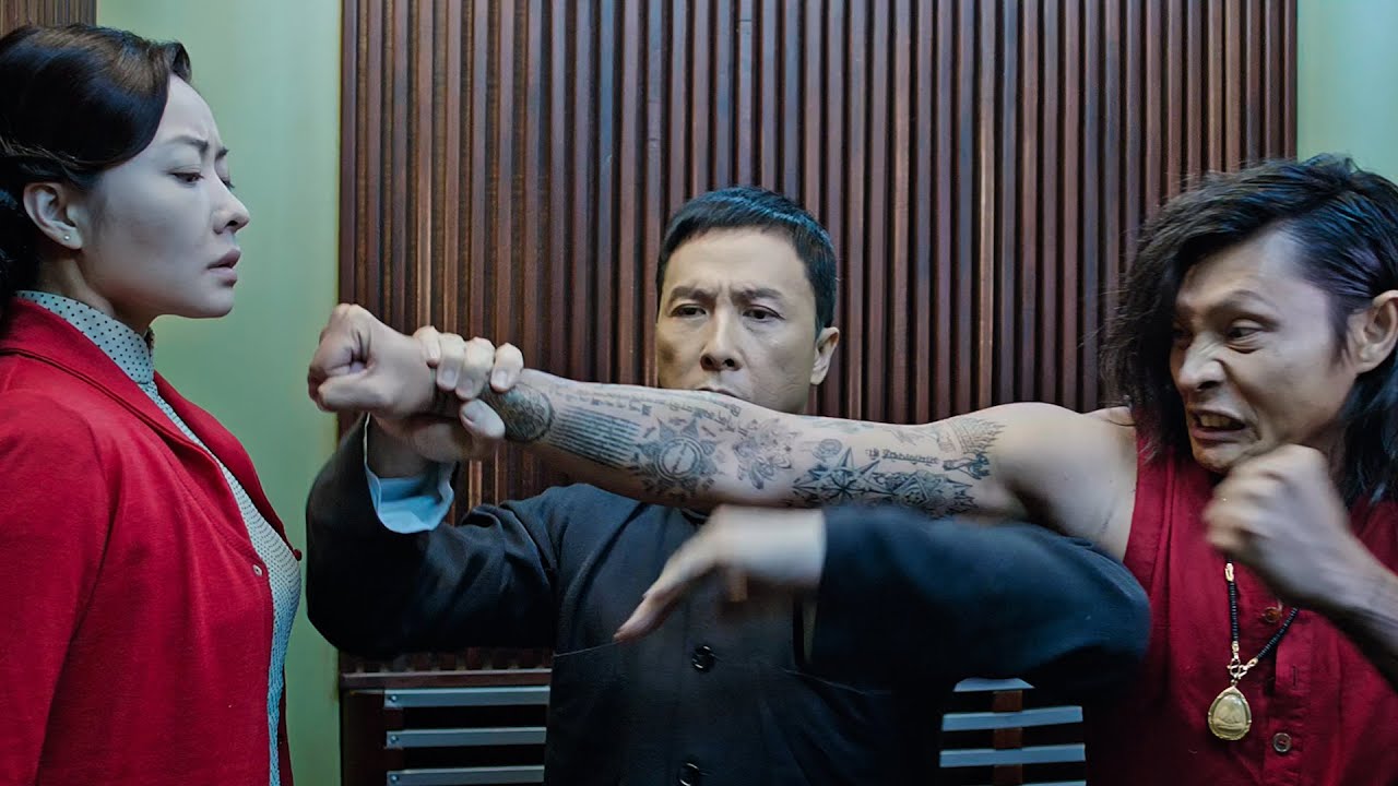 Ip Man Protects Beloved Wife from Harm by the Killer - YouTube