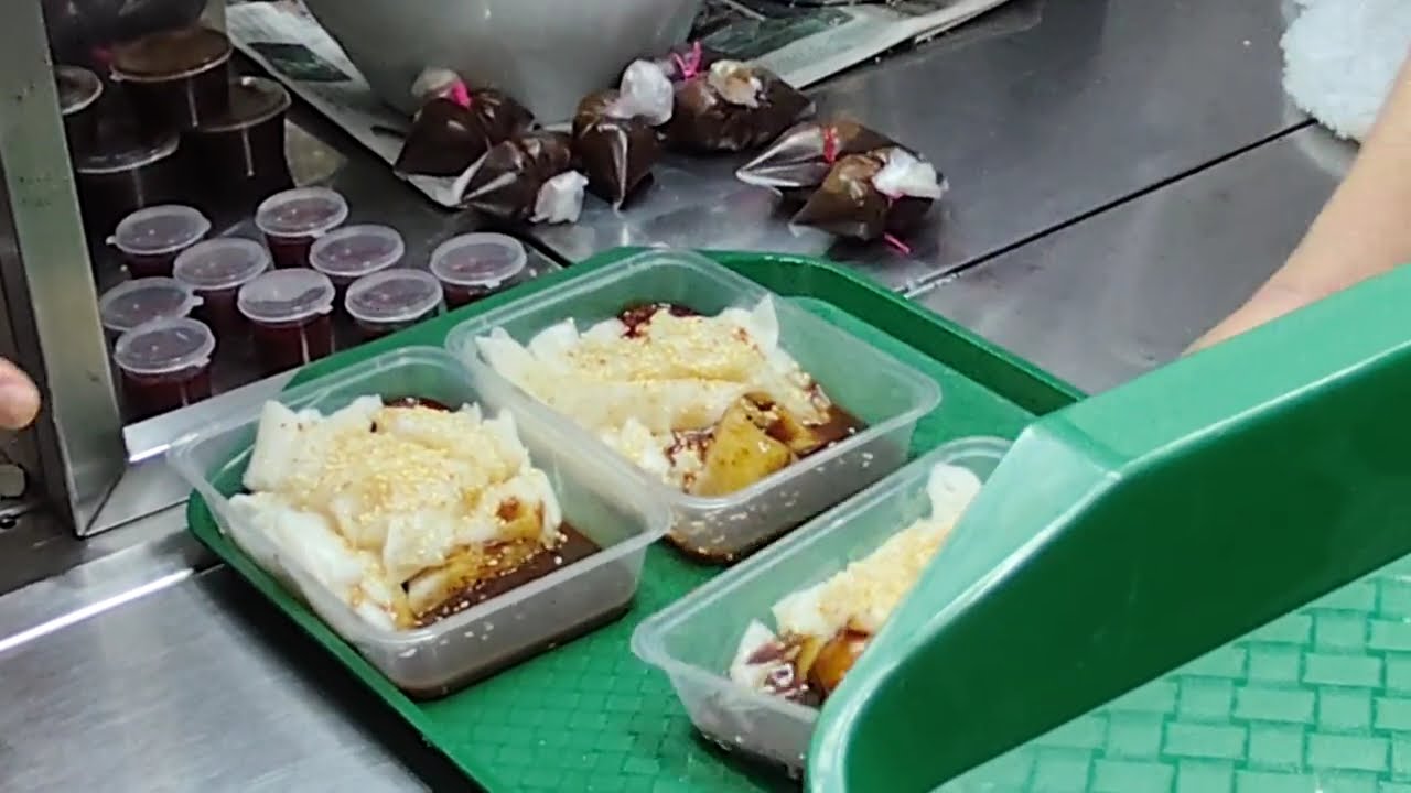 Chee Cheong Fun, Simple and Great! Cantonese steamed rice noodle roll 猪肠粉