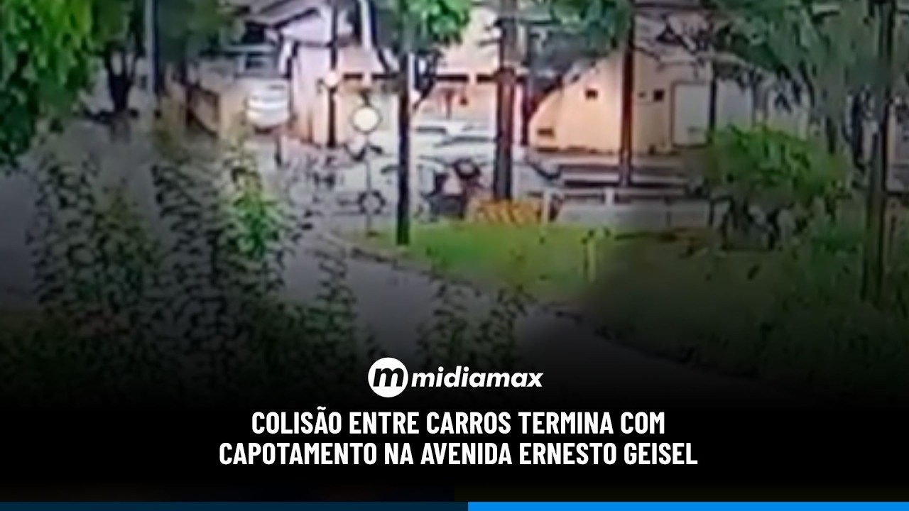 VÍDEO: Colisão entre carros termina com capotamento e quatro feridos na Avenida Ernesto Geisel