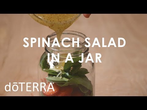 Healthy Road Trip Meal- DIY Spinach Salad in a Jar