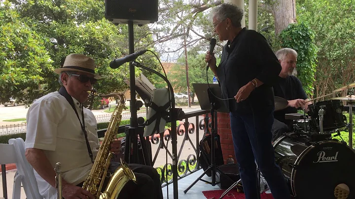 Shelly Torres-West singing during Jazz on the Porc...