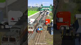 2 Kereta Api Pertamina Melintasi Persilangan Adu Truck #railroad #train #railway