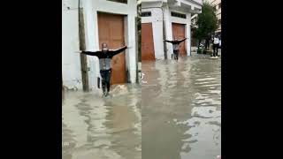 من قلب فيضانات الشوارع مغاربة يمرحون ??
