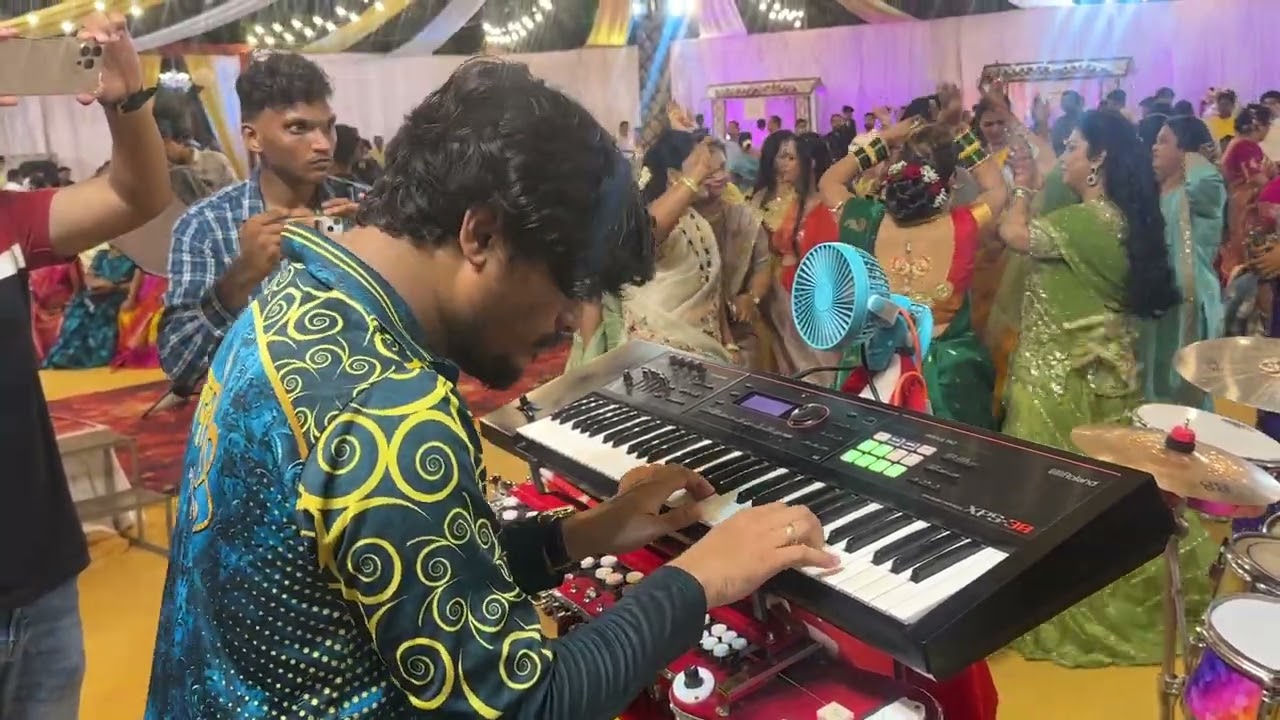 अक्षया नवरीची हळद  ठाणे कोपरी || LOVELY MUSICAL GROUP || HALDI show || 9930220551 .