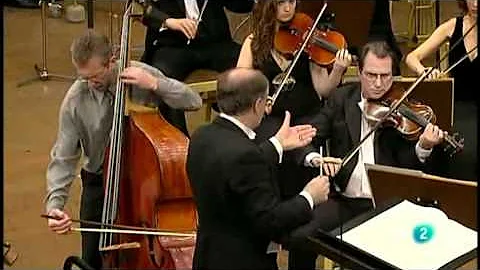 Gavin Bryars, double bass concerto / Duncan McTier...