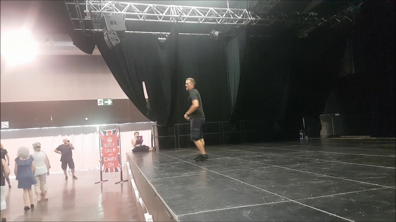 camera iphone 8 plus apk ONE HUNDRED Line Dance