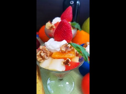 أشهى سلطة فواكة شتوية طازجة ومغذية مع الحمضيات