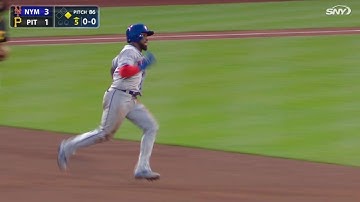 NYM@PIT: Reyes hammers a triple off the wall