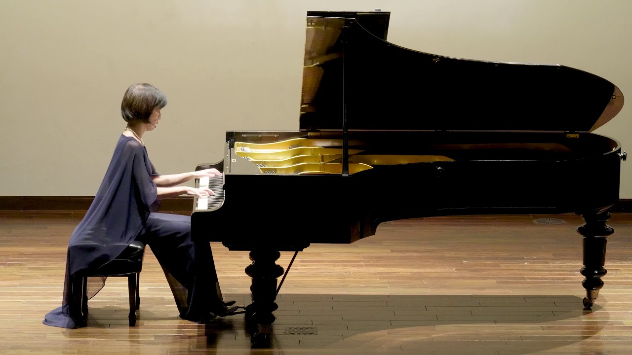 Sachiko Kato Plays Ravel “La Valse”