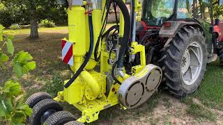 Effeuilleuse COLLARD ELLIPSE-MULTIROTOR E2200 3P avant vendanges / E2200 3P COLLARD leaf remover. screenshot 5