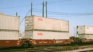 BNSF stacktrain slows to a stop in Hobart