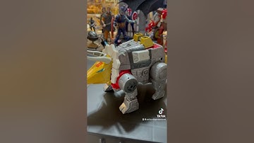 One Minute Toy Review Transformers Studio Series 