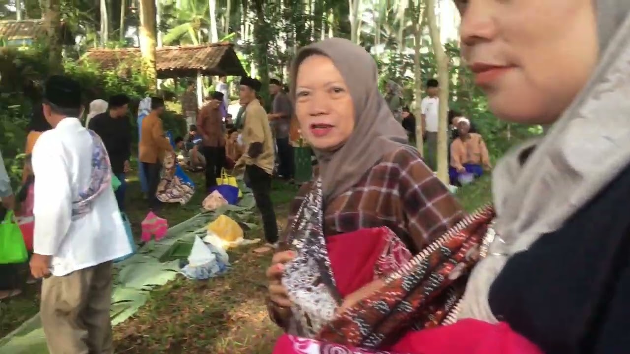 UPACARA ADAT TRADISI SADRANAN DI DESA GOWAK PRINGSURAT TEMANGGUNG