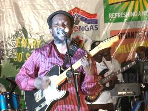 Emmanuel Kembe   AKULU BARAO Live in Nyakuren Juba