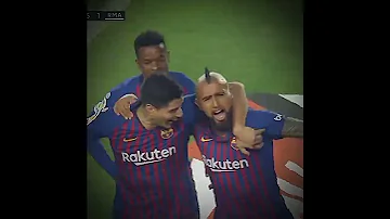 خمسة وخميس 