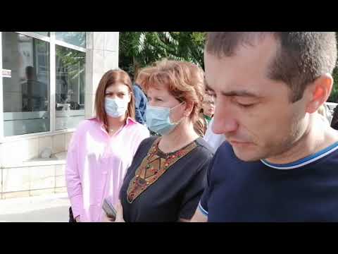 Protest al funcționarilor la Primăria Focșani