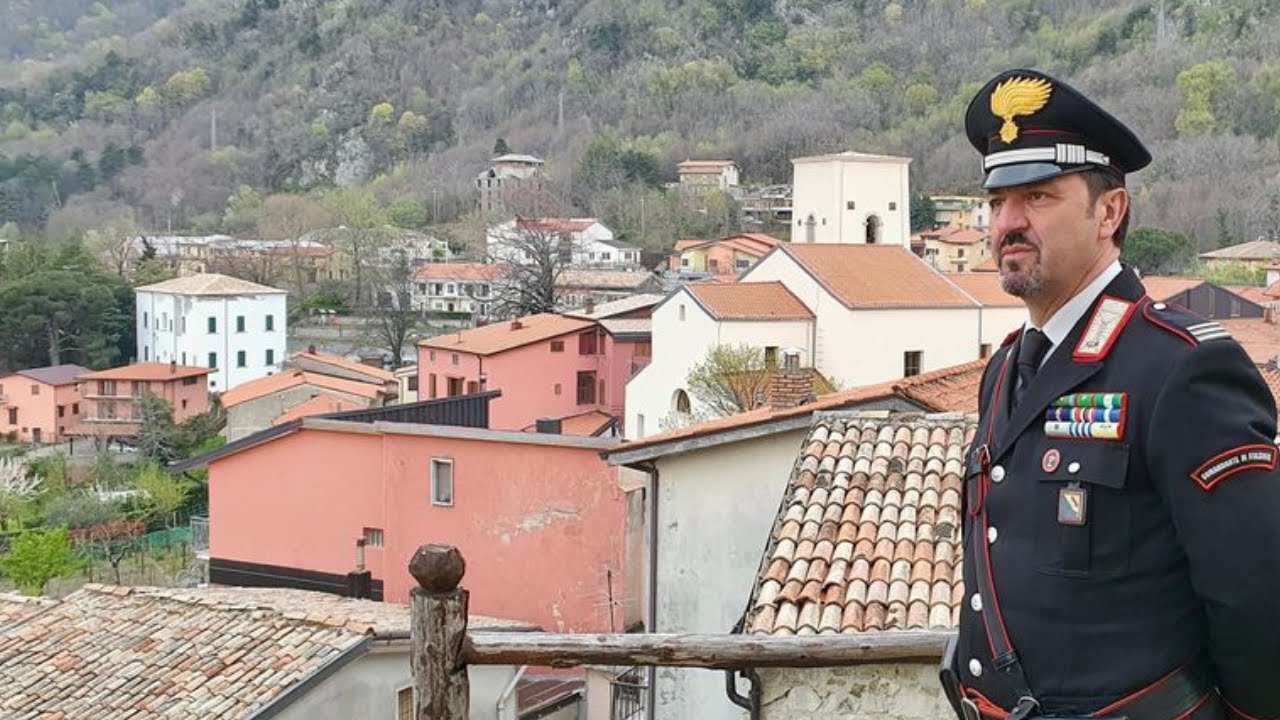 Addio al comandante Perrone, carabinieri in lutto