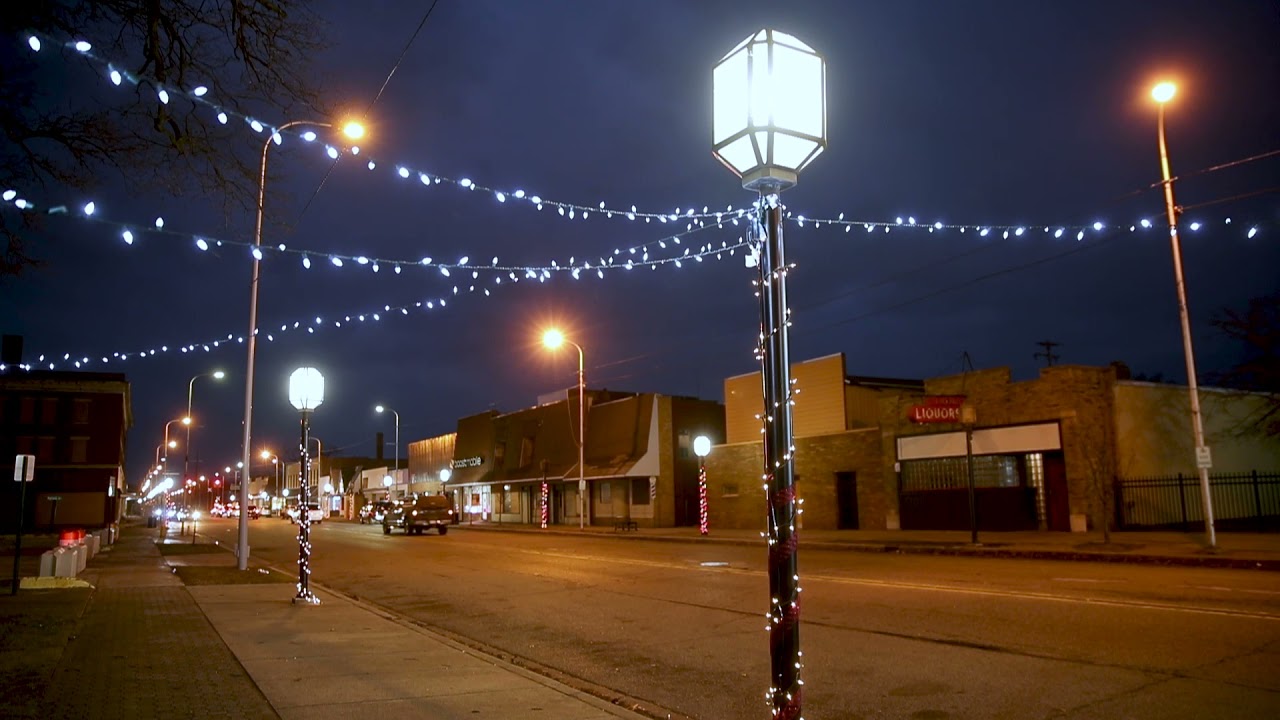 Muskegon Heights lights 'glitter and shine' for the holidays YouTube