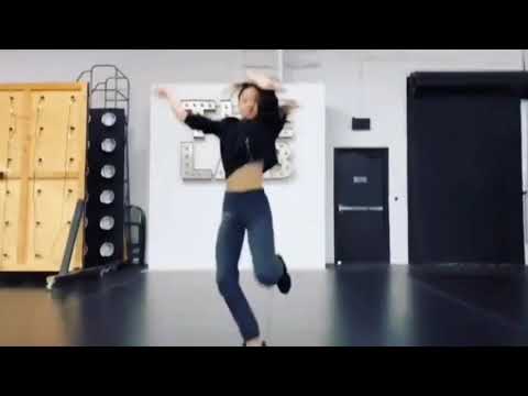 Ella Gross dancing