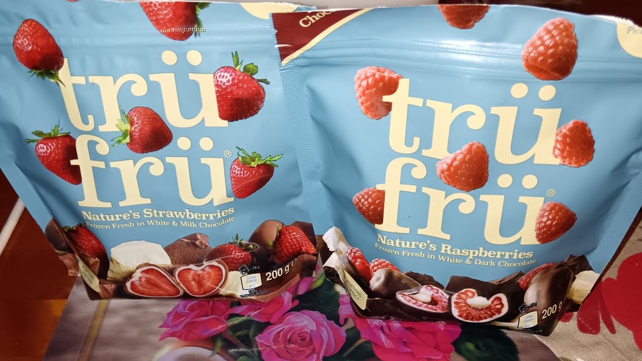 Testissä Trü Frü pakastetut suklaa mansikat ja vadelmat