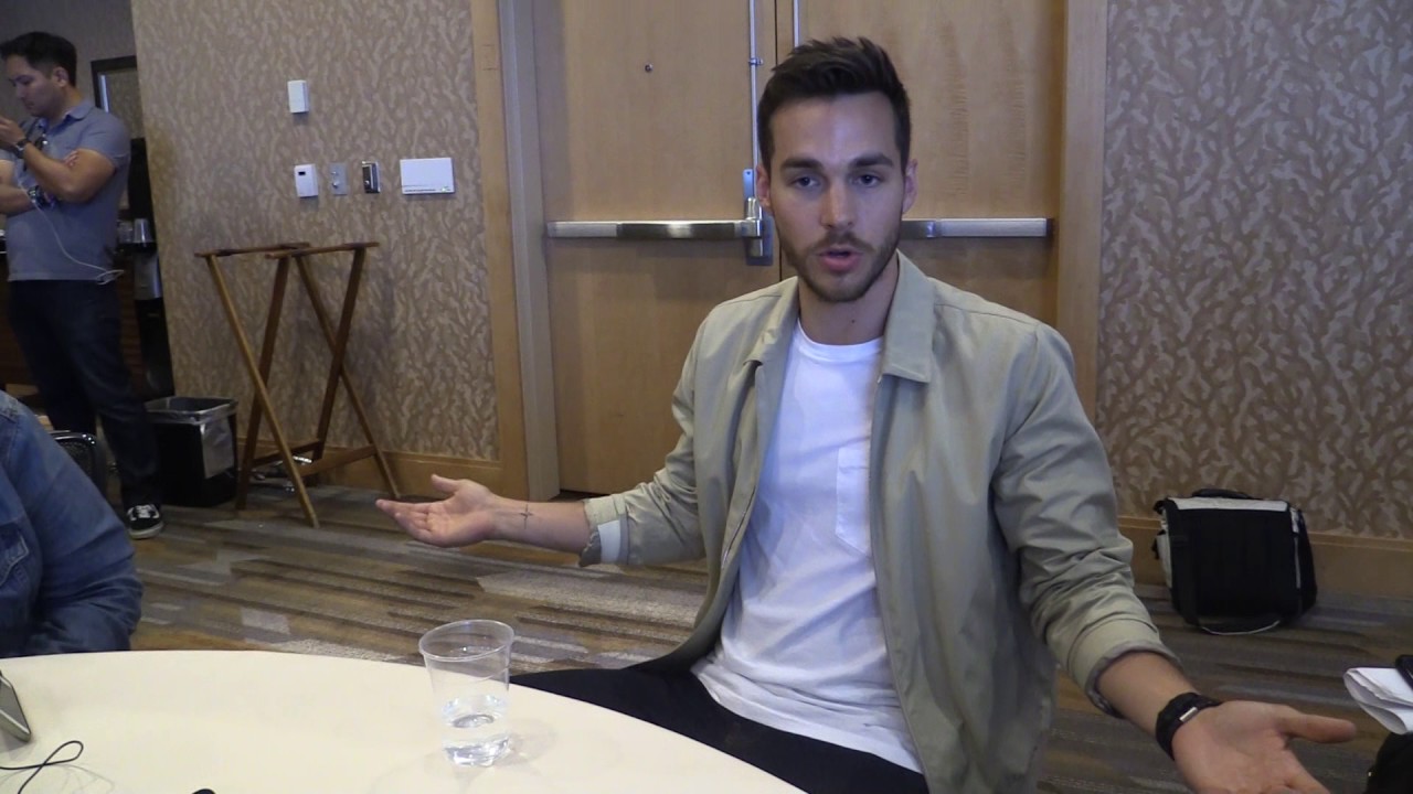 SDCC 2017: Comic Uno Supergirl's Chris Wood Interview