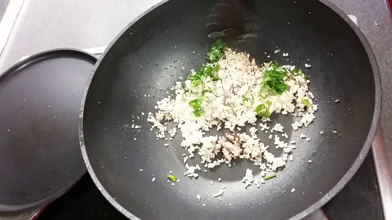 पालक गोभी की कचौड़ी (stuffed spinach cauliflower fried dumpling)