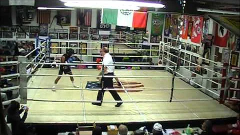 2014.11.02 20 Marc Castro (Fresno) vs Justin Cardo...