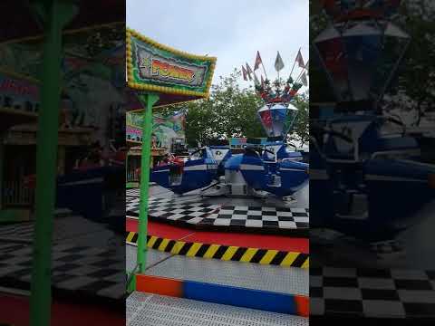 Pinksterkermis Heerenveen 2022 - Opbouwen kermis op 31 mei 2022 #short