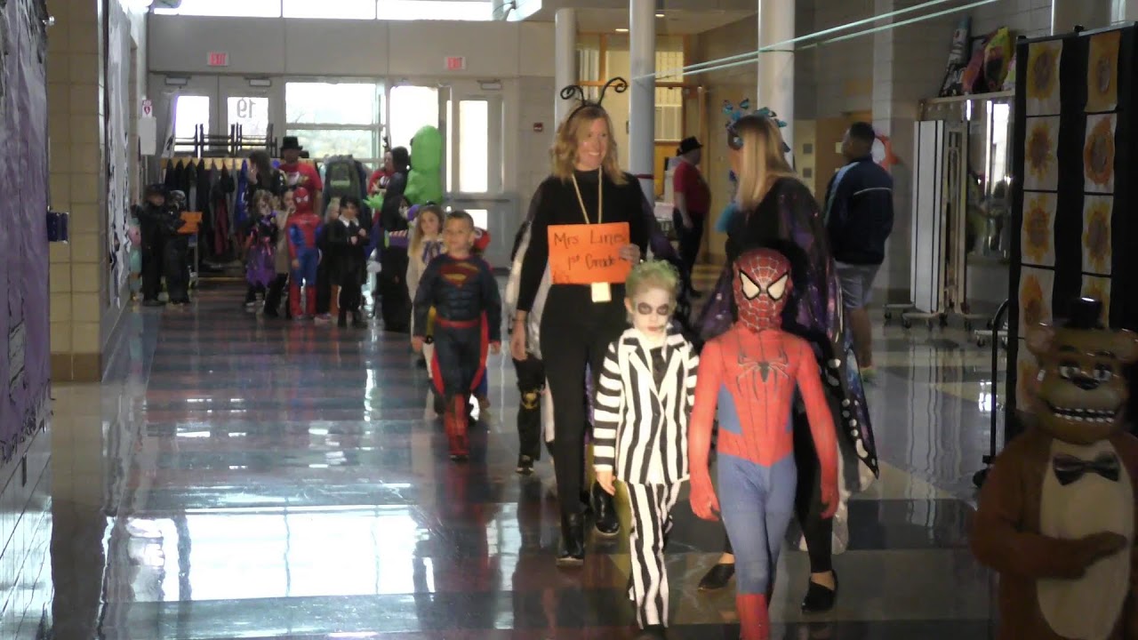 2024 Morris Grade School Halloween Parade