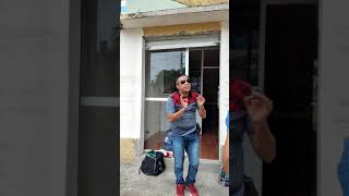 Juan carlos mendez la chola saludando