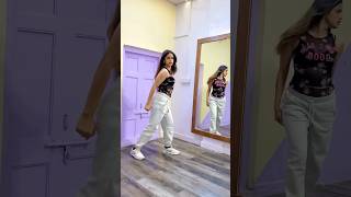 💃🏻💃🏻💃🏻     #Dance  #Youtubeshorts #Dancevideo #Terebina #Niveditasharma