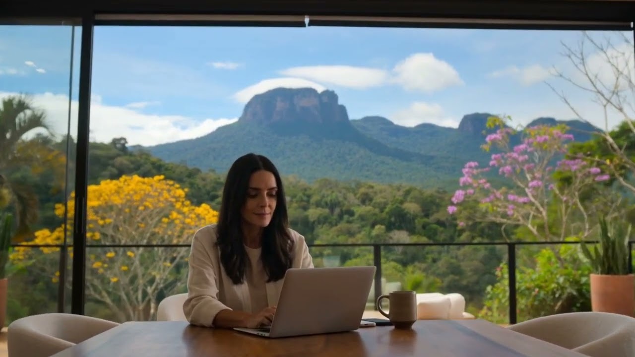 Tour em vídeo do Jardins da Serra Village