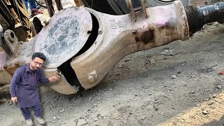 We repaired the broken axle housing in the shape of a snake and made the driver happy