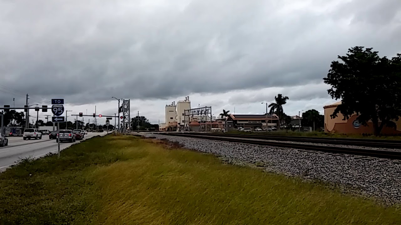 FEC BIZ ( santa train) - 12/9/17 - MP 294