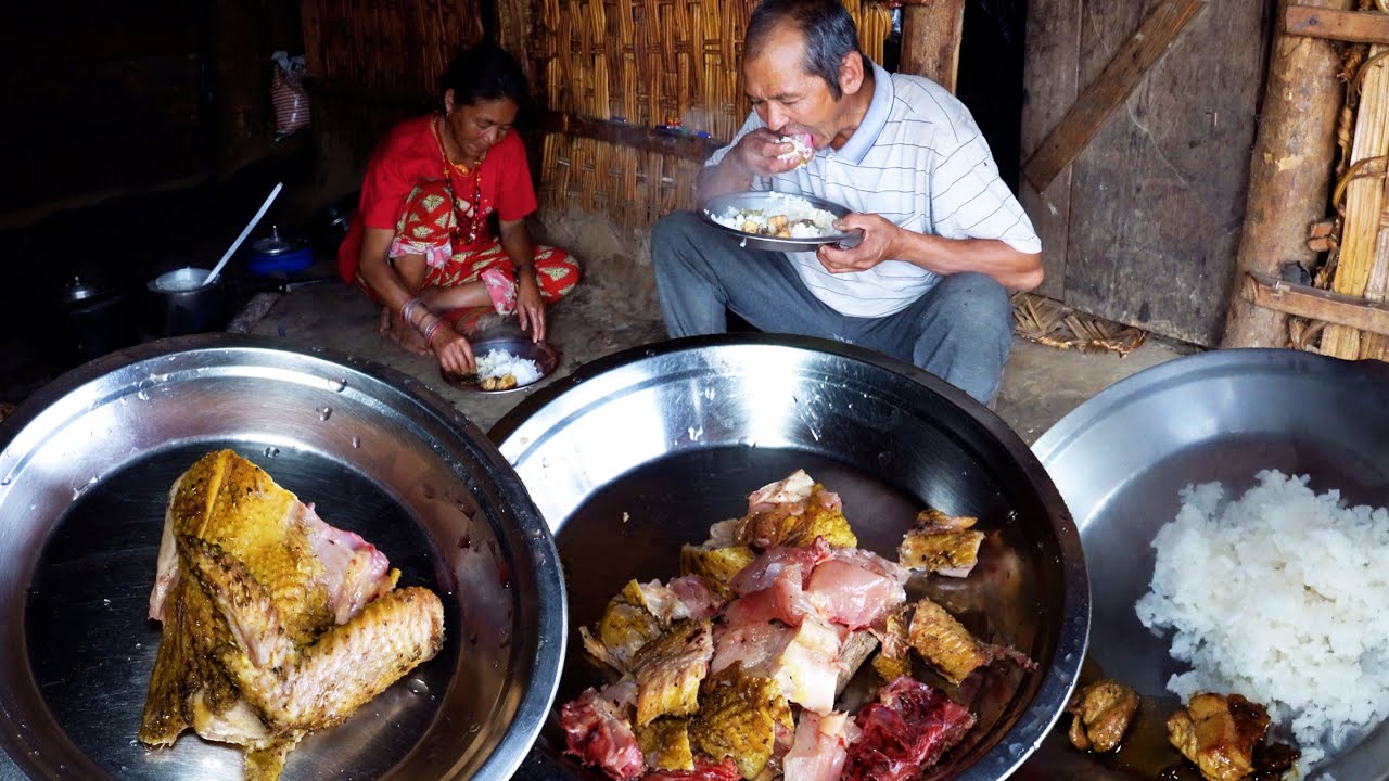 jungle man's wife cooks chicken curry & rice in lunch || cooking eating by jungle family ||