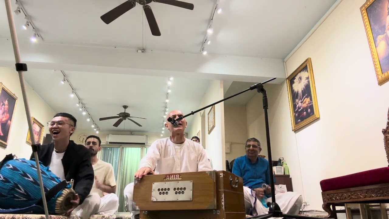 Amazing kirtan in Taiwan Taipei ISKCON temple