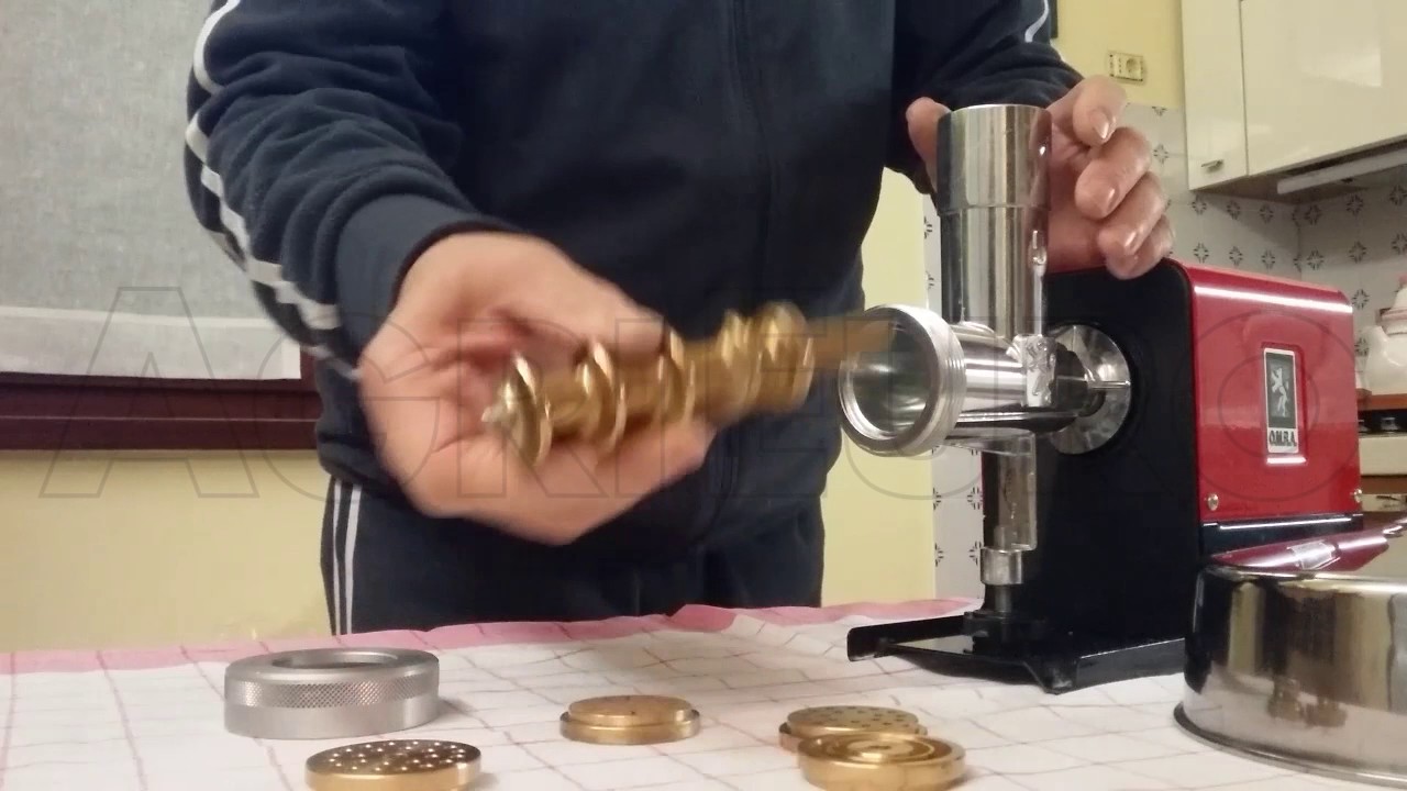 Montaggio del Torchio Pasta New O.M.R.A. Miniprofessional OM 4005 motore elettrico
